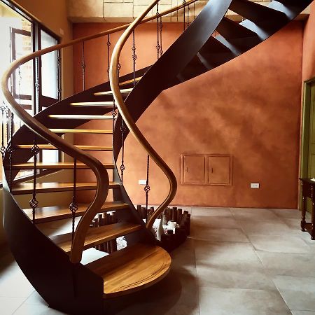 Red Roof B&B Taitung Bagian luar foto